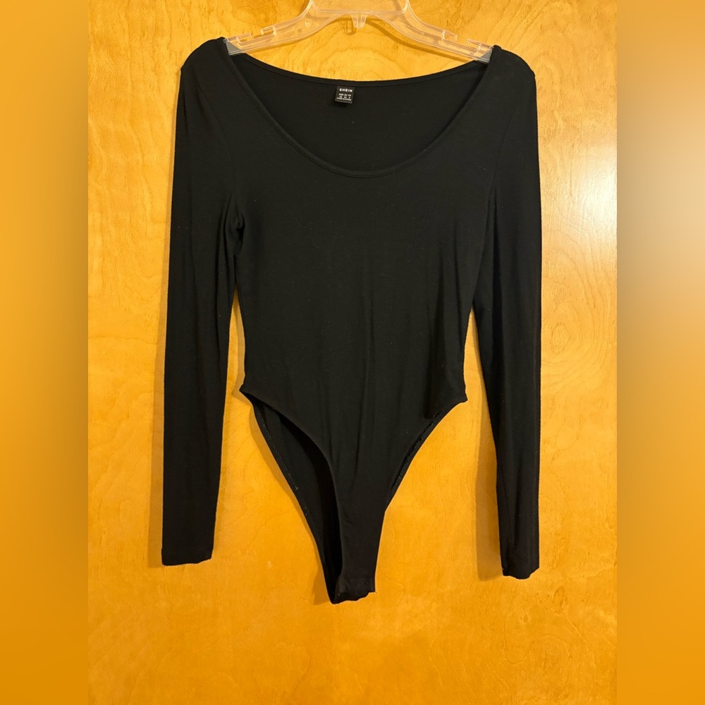SHEIN Black Long Sleeve Bodysuit
